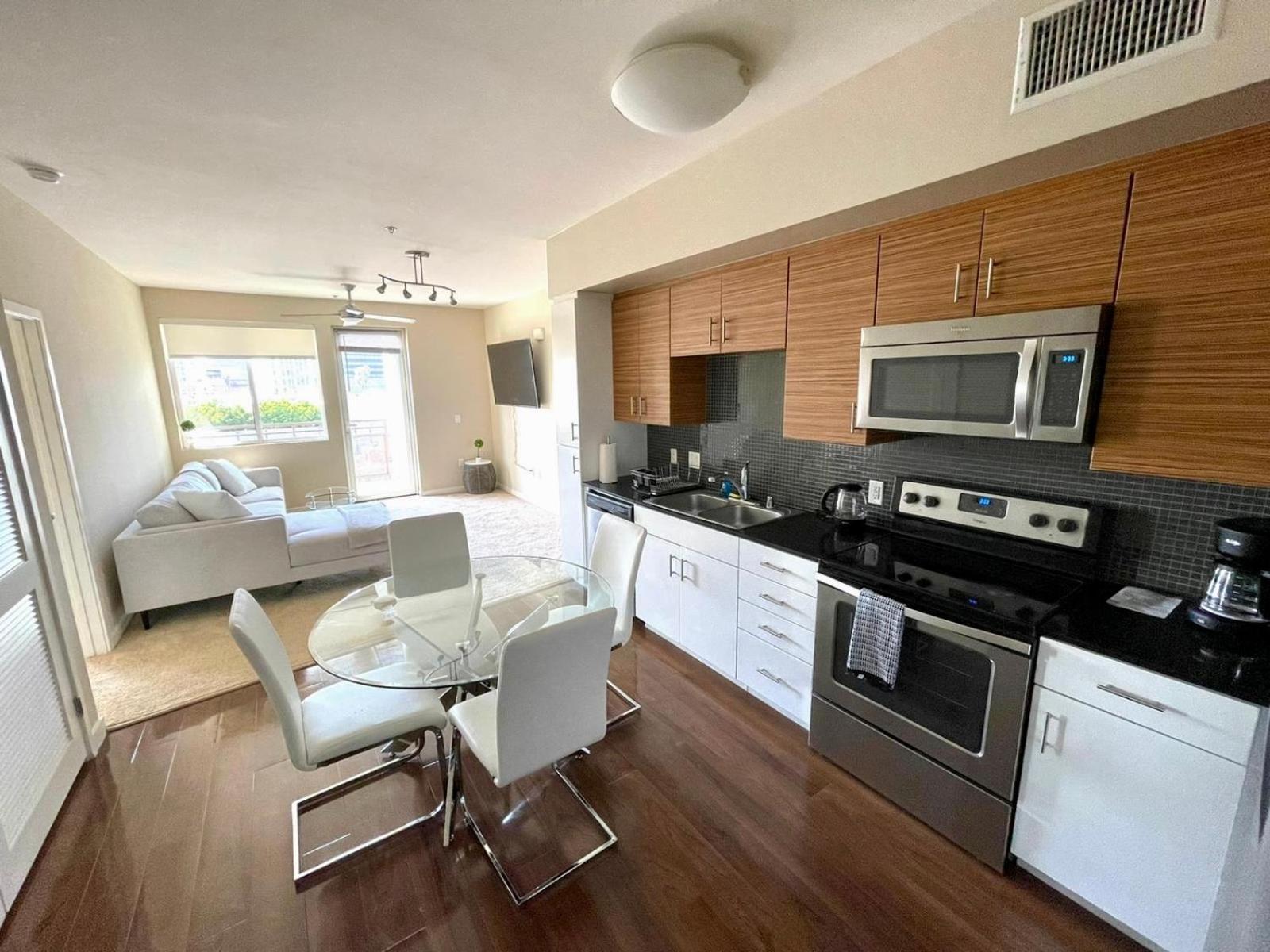 Luxury 2 Bedroom 2 Bathroom With Fitness Center And Pool 로스앤젤레스 외부 사진
